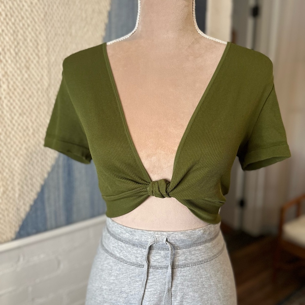 Wild Fable Dark Green Ribbed Twist Front Crop Top - Picture 2 of 7